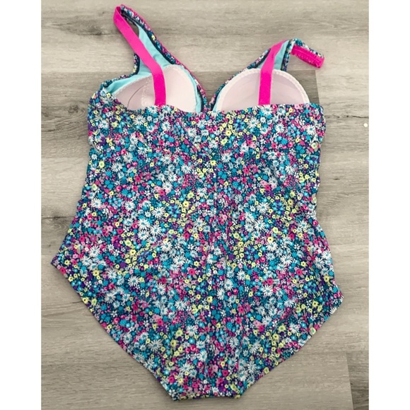 One piece bathing suit - Picture 3 of 4